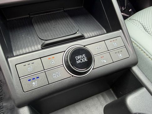 Used 2024 Hyundai Kona Limited FWD image 30