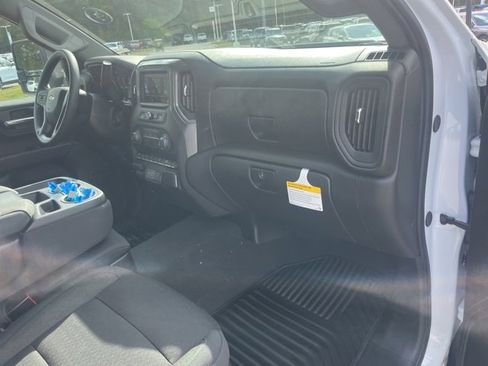 New 2026 Chevrolet Silverado 2500 Custom w/ Custom Value Package image 31