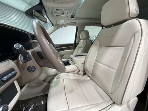 Used 2023 GMC Yukon Denali w/ LPO, Floor Liner Package AWD/4WD image 11
