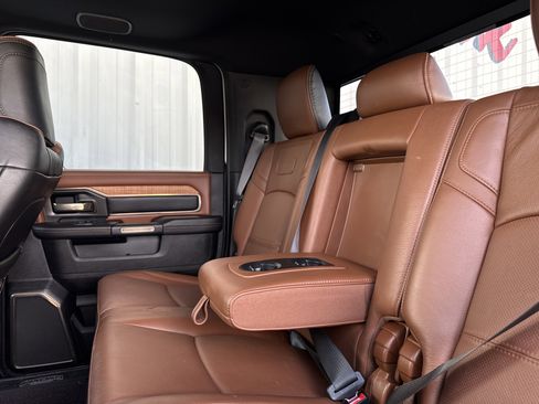 Used 2022 RAM 2500 Limited image 37