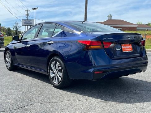 Used 2023 Nissan Altima 2.5 S FWD image 5