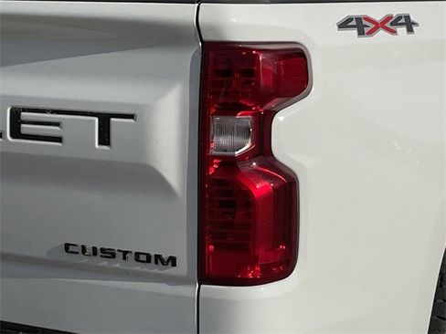 Used 2022 Chevrolet Silverado 1500 Custom w/ LPO, Dark Essentials Package image 6