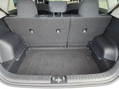 Used 2024 Kia Soul LX w/ Option Group 015 FWD image 28