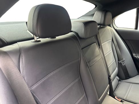 Used 2025 Mercedes-Benz C 300 Sedan image 38
