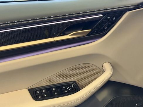 New 2026 Porsche Macan Turbo Electric AWD/4WD image 14