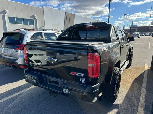 Used 2017 Chevrolet Colorado Z71 w/ Z71 Midnight Edition image 8