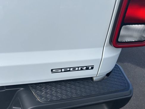 Certified 2020 Jeep Gladiator Sport w/ Quick Order Package 24S image 28