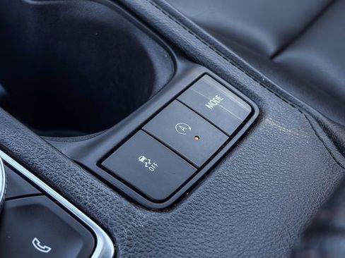 Used 2019 Cadillac XT4 Sport w/ Cold Weather Package image 33