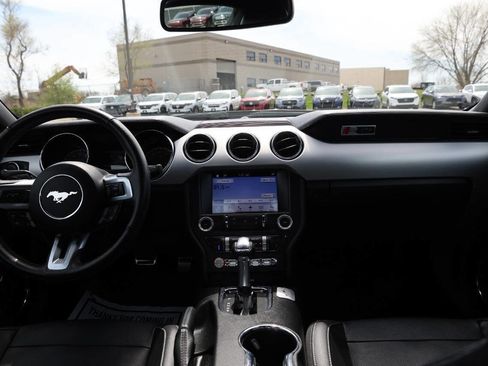 Used 2017 Ford Mustang GT Premium image 16