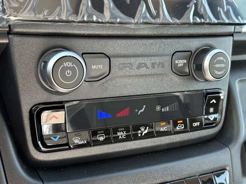 New 2026 RAM ProMaster 1500 w/ Quick Order Package 22G SLT image 15