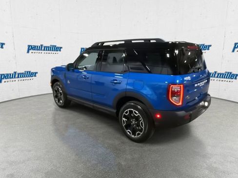 Used 2025 Ford Bronco Sport Outer Banks w/ Outer Banks Tech Package+ AWD/4WD image 8