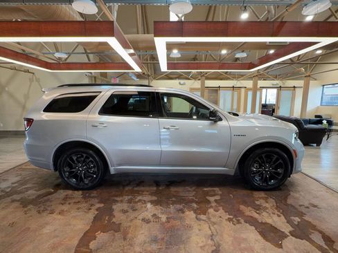 Used 2025 Dodge Durango R/T w/ Blacktop Package image 2