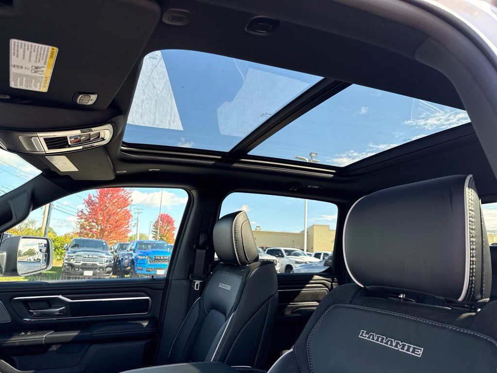 New 2027 RAM 1500 Laramie AWD/4WD image 16
