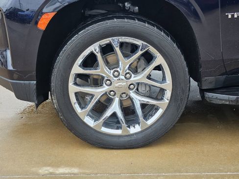Used 2021 Chevrolet Tahoe LT w/ LT Signature Package AWD/4WD image 17