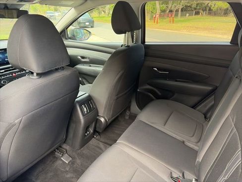 Used 2025 Hyundai Tucson SEL FWD image 9