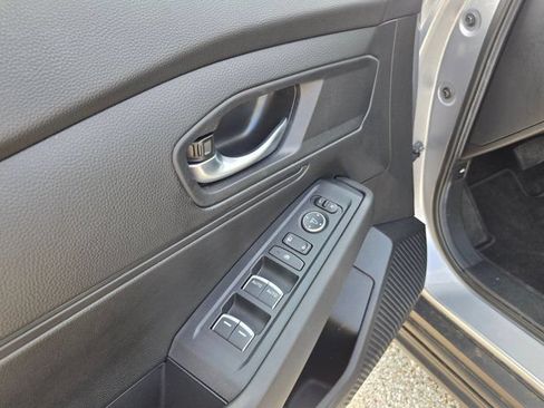 Used 2025 Honda Accord LX image 14