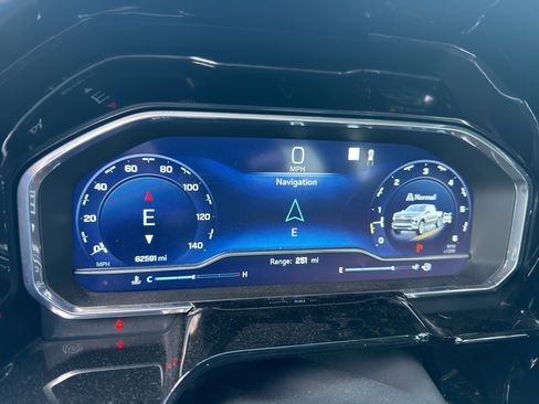 Used 2022 Chevrolet Silverado 1500 LTZ w/ LTZ Premium Package image 2