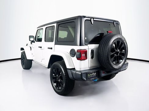 Used 2023 Jeep Wrangler Unlimited Sahara AWD/4WD image 5