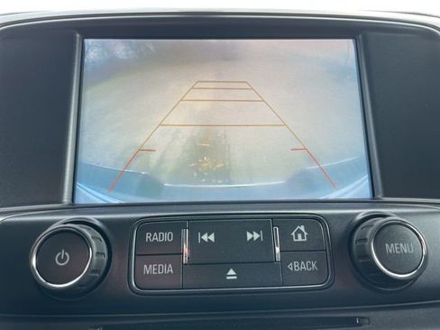 Used 2018 Chevrolet Silverado 1500 LT image 19