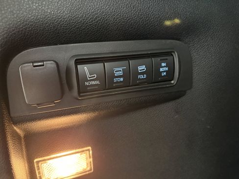 Used 2017 Ford Explorer Platinum AWD/4WD image 11