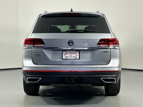 Used 2023 Volkswagen Atlas SEL AWD/4WD image 6