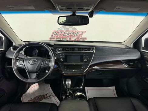 Used 2013 Toyota Avalon Limited image 11