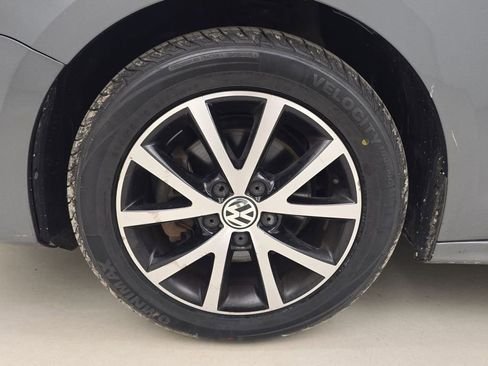 Used 2016 Volkswagen Jetta SE FWD image 11