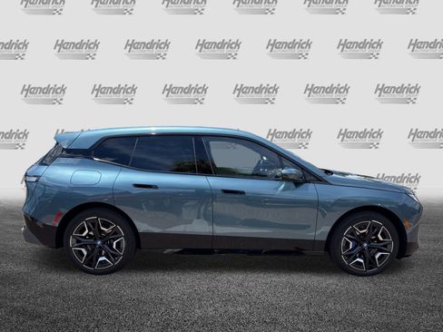 Used 2024 BMW iX xDrive50 w/ Sport Package AWD/4WD image 11