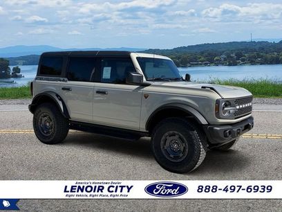 New 2025 Ford Bronco Badlands w/ Sasquatch Package