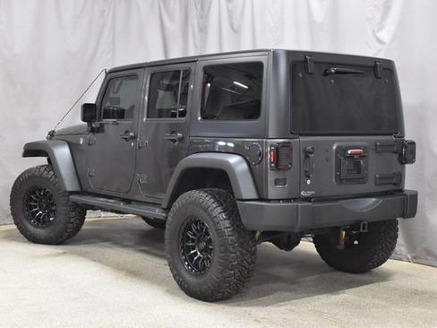 Used 2018 Jeep Wrangler Unlimited Sport S image 7