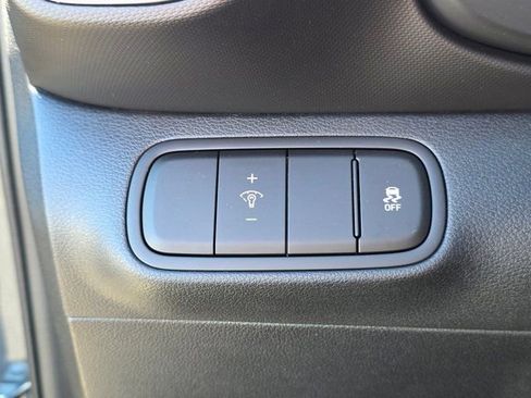 New 2026 Hyundai Venue SE FWD image 32