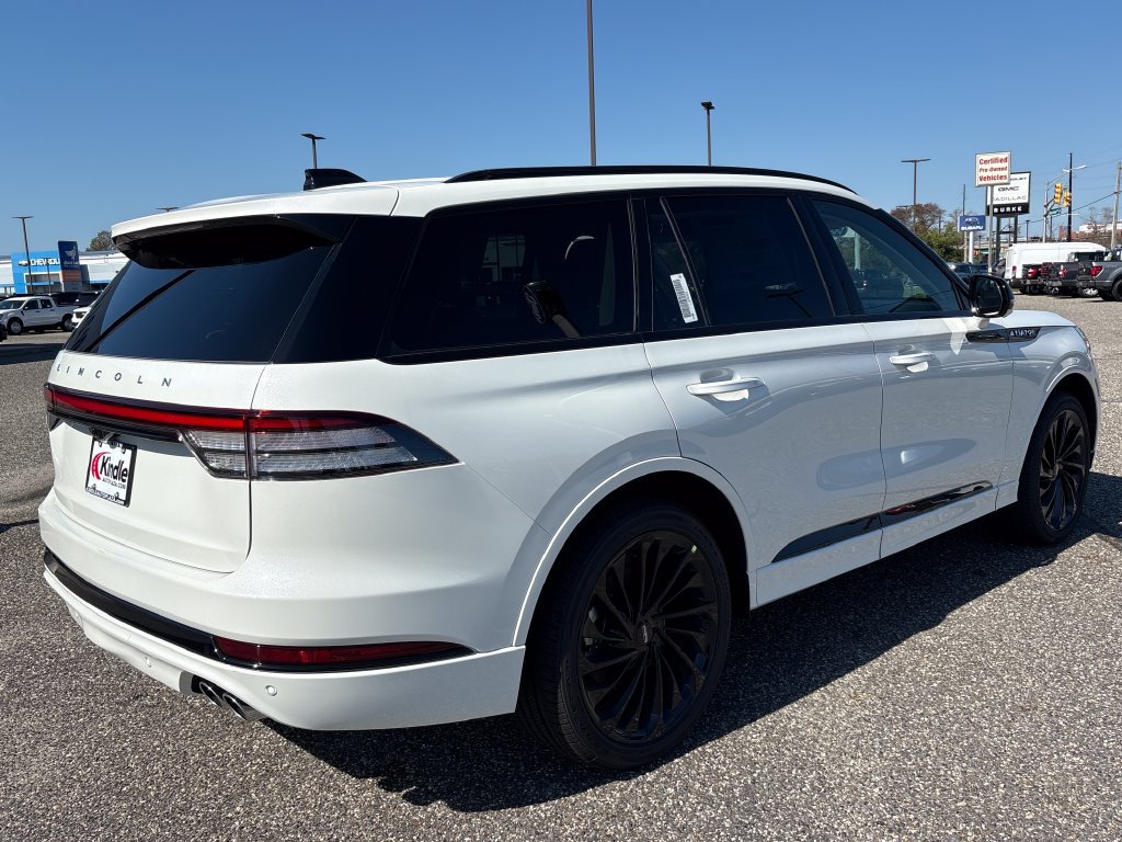 New 2027 Lincoln Aviator Reserve AWD/4WD image 30