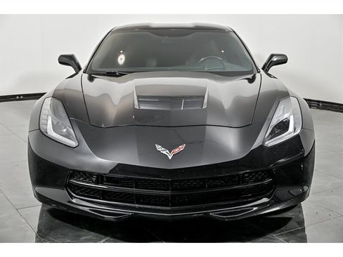 Used 2016 Chevrolet Corvette Stingray Coupe w/ 2LT Preferred Equipment Group RWD image 4