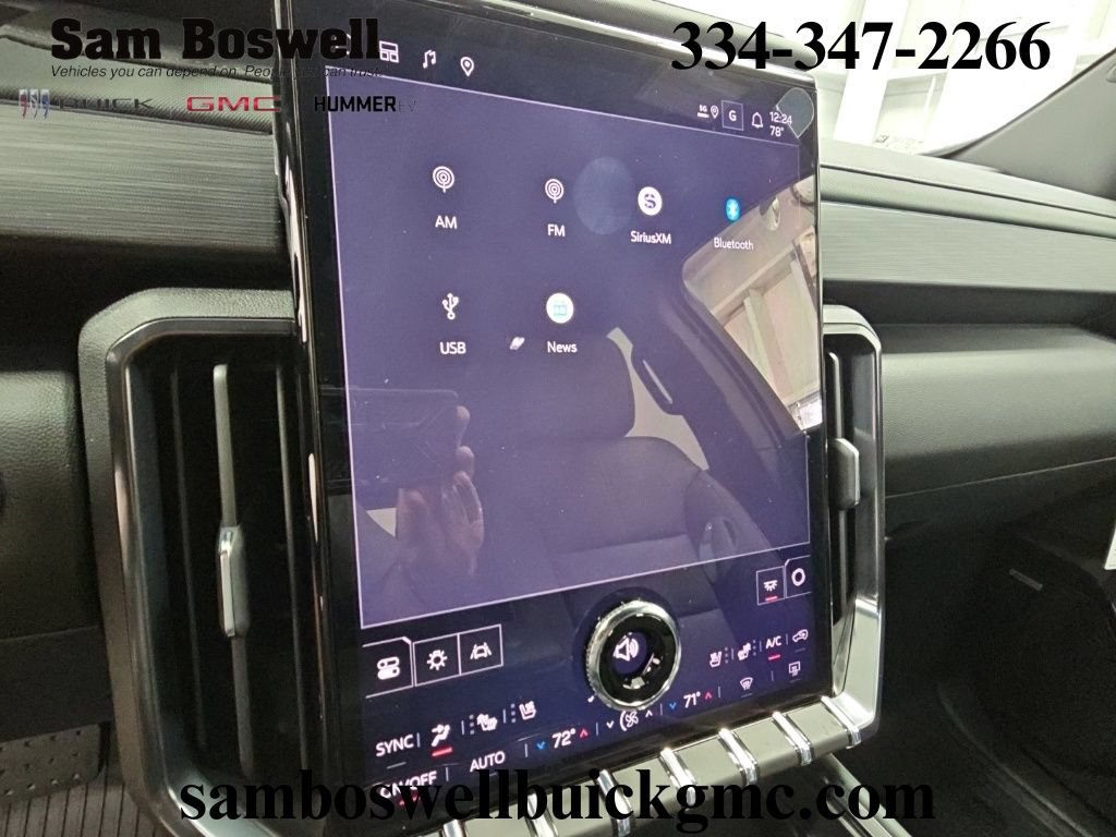 New 2026 GMC Acadia AT4 w/ Luxury Package AWD/4WD image 13