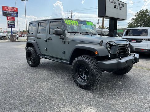 Used 2016 Jeep Wrangler Unlimited Sport w/ Quick Order Package 24S AWD/4WD image 3