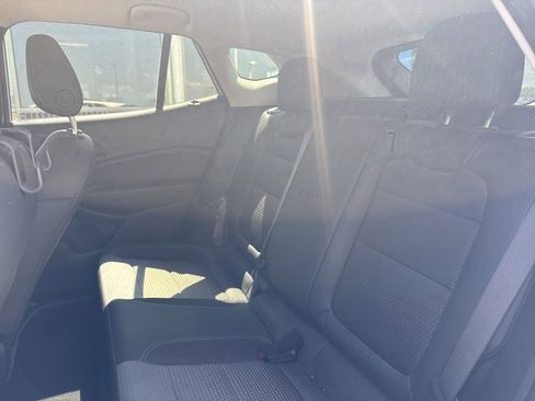 Used 2024 Chevrolet Trax LT FWD image 33