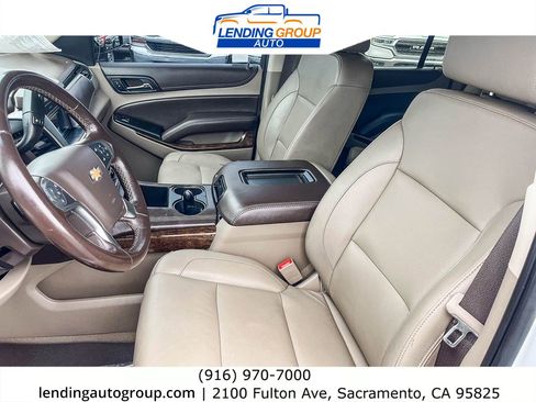 Used 2019 Chevrolet Suburban LT image 16