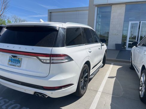 Used 2020 Lincoln Aviator Grand Touring w/ Equipment Group 301A image 3