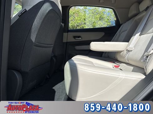 Used 2023 Nissan Ariya AWD image 54