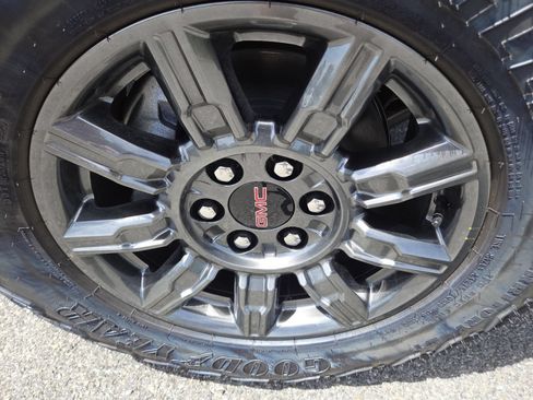 New 2026 GMC Sierra 1500 AT4X AWD/4WD image 19