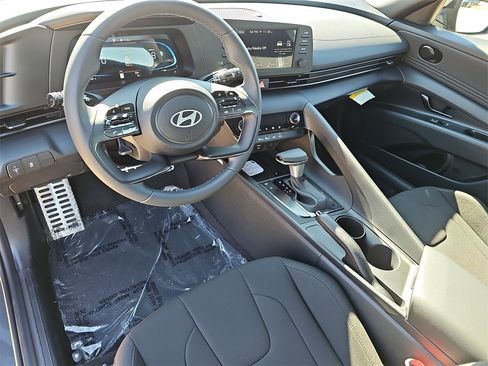 New 2026 Hyundai Elantra Sport image 14