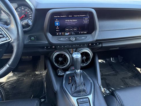 Used 2019 Chevrolet Camaro SS image 10