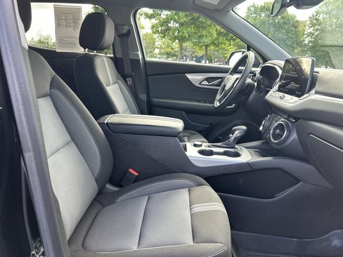 Used 2024 Chevrolet Blazer LT w/ Convenience Package FWD image 31