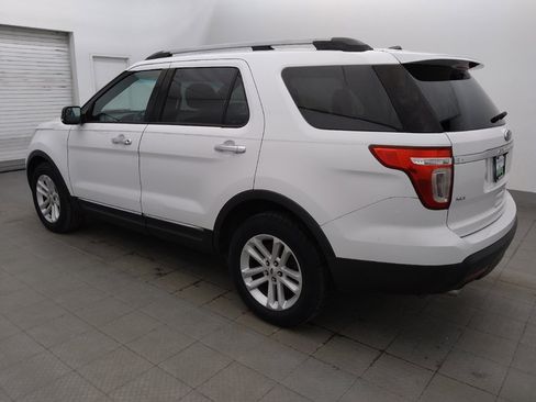 Used 2015 Ford Explorer XLT w/ Equipment Group 201A FWD image 3