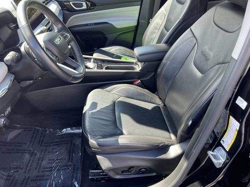 Used 2022 Jeep Compass Limited image 13