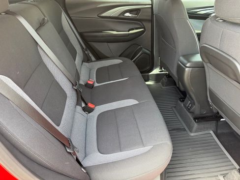 Used 2026 Chevrolet TrailBlazer LT w/ Convenience Package FWD image 10