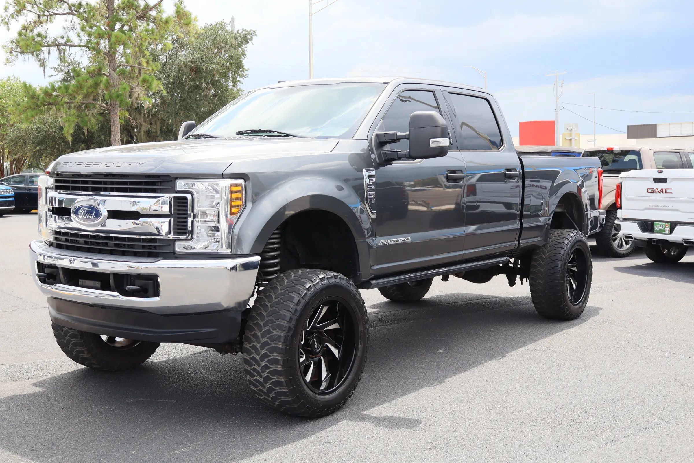 Used 2019 Ford F250 XLT AWD/4WD image 3