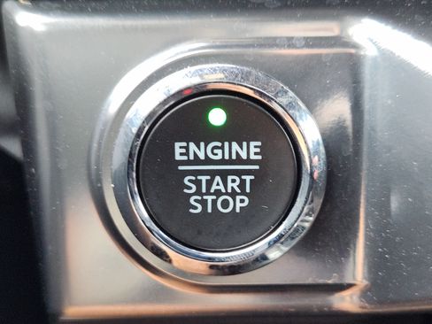 Used 2021 Ford F150 Lariat w/ Equipment Group 502A High AWD/4WD image 22