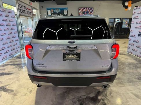 Used 2023 Ford Explorer Limited image 9