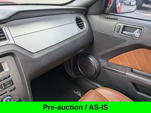 Used 2011 Ford Mustang Premium w/ 202A Rapid Spec Order Code RWD image 16